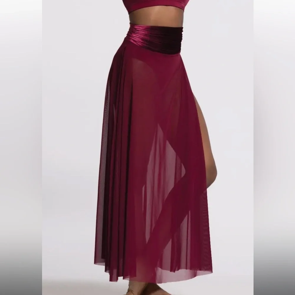 Weissman Mixify Plush Waistband Long Mesh Dance Skirt Burgundy NEW Medium Child